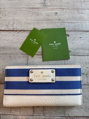 kate spade Blue and White Striped Zip Wallet with Gold Logo Plaque